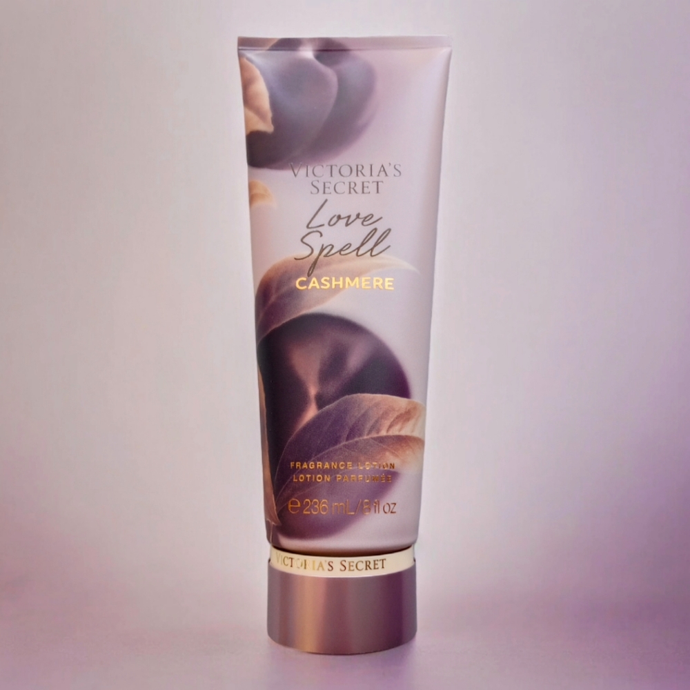 Victoria's Secret Love Spell Cashmere Body Lotion 236 ML | 8 OZ NWT Sealed
